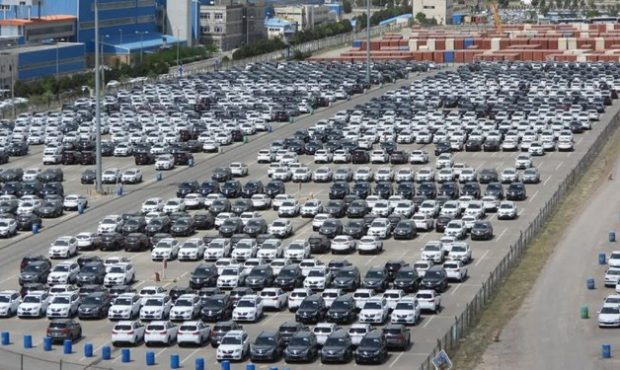 اخطار شورای رقابت به خودروسازان گرانفروش اخطار شورای رقابت به خودروسازان گرانفروش