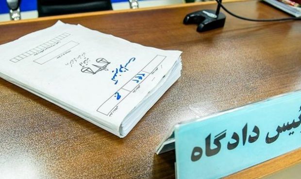 دستگیری ۳ نفر از تولیدکنندگان مشروبات تقلبی دستگیری ۳ نفر از تولیدکنندگان مشروبات تقلبی