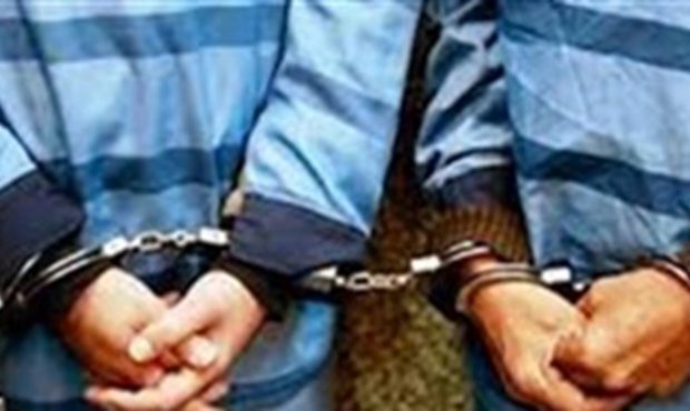 دستگیری عاملان مسمومیت الکلی در حاجی آباد دستگیری عاملان مسمومیت الکلی در حاجی آباد