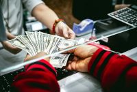 قیمت دلار و درهم کاهشی شد