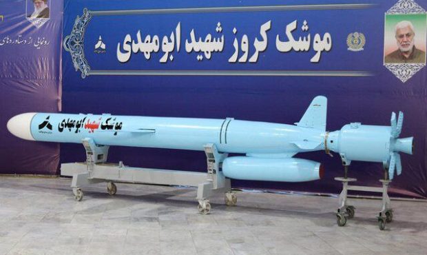 موشک کروز «ابومهدی» به ناوگانهای نیروی دریایی ارتش و سپاه پیوست موشک کروز «ابومهدی» به ناوگانهای نیروی دریایی ارتش و سپاه پیوست