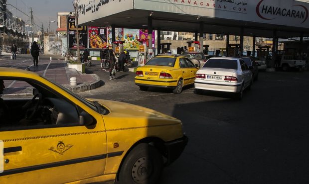 شایعات در خصوص بنزین صحت ندارد/ هیچ تغییری در سهمیه سوخت ایجاد نشده است شایعات در خصوص بنزین صحت ندارد/ هیچ تغییری در سهمیه سوخت ایجاد نشده است