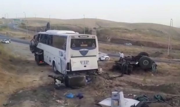 در دو تصادف اخیر در عراق ۹ زائر ایرانی جان خود را از دست دادند در دو تصادف اخیر در عراق ۹ زائر ایرانی جان خود را از دست دادند