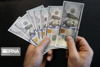 نرخ دلار ثابت و یورو کاهشی شد