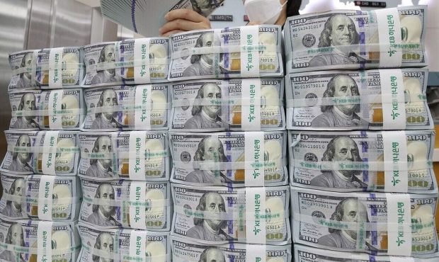 سوئیفت برای انتقال ۶ میلیارد دلار ایران باز شد سوئیفت برای انتقال ۶ میلیارد دلار ایران باز شد
