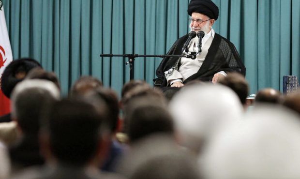 شوق دیدار شیعه و سنی سیستان و بلوچستان با رهبر معظم انقلاب شوق دیدار شیعه و سنی سیستان و بلوچستان با رهبر معظم انقلاب
