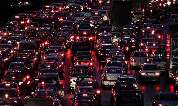 ترافیک فوق سنگین در ورودیهای شرقی پایتخت ترافیک فوق سنگین در ورودیهای شرقی پایتخت