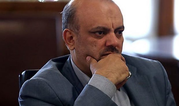 جدیدترین عکس از نماینده جنجالی در صحن علنی مجلس جدیدترین عکس از نماینده جنجالی در صحن علنی مجلس