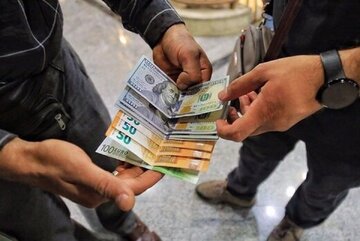 پیشبینی جالب یک فعال اقتصادی درباره نرخ ارز/ دلار تا پایان سال ارزان میشود یا گران؟ پیشبینی جالب یک فعال اقتصادی درباره نرخ ارز/ دلار تا پایان سال ارزان میشود یا گران؟