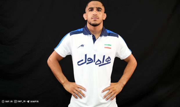 نخستین طلا در انتظار کشتی آزاد؛ عموزاد به فینال رسید نخستین طلا در انتظار کشتی آزاد؛ عموزاد به فینال رسید