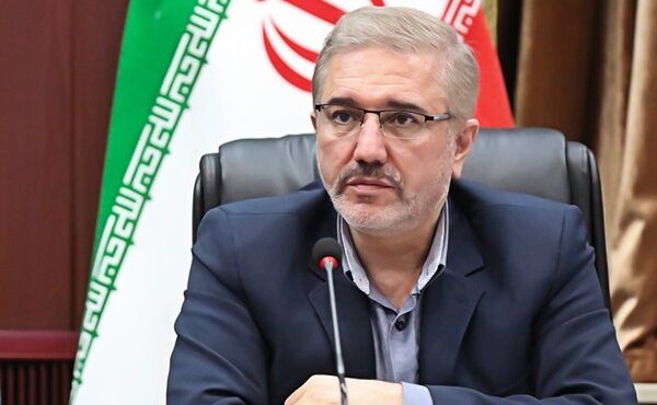 افزایش ۳۰ درصدی حقوق تورم را تشدید میکند/ واردات ۳ میلیارد دلاری خودرو به صلاح نیست افزایش ۳۰ درصدی حقوق تورم را تشدید میکند/ واردات ۳ میلیارد دلاری خودرو به صلاح نیست