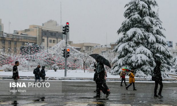 برف و باران در راه تهران/ کاهش دما تا ۱۰ درجه برف و باران در راه تهران/ کاهش دما تا ۱۰ درجه