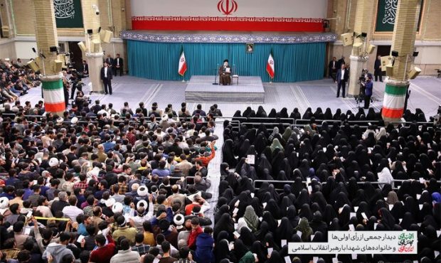 ویژگی نامزد اصلح تقید به دین، استقلال، فسادستیزی و منافع ملی است