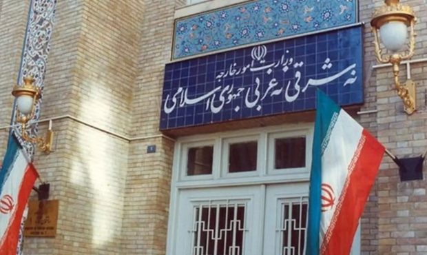 حضور سفیر سوئیس در وزارت خارجه در پی کشته شدن یکی از اتباع ایرانی توسط پلیس این کشور حضور سفیر سوئیس در وزارت خارجه در پی کشته شدن یکی از اتباع ایرانی توسط پلیس این کشور