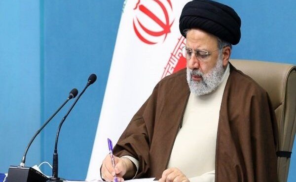 قهرمانی تیم هاکی گواهی روشن بر توانمندیهای زنان لایق کشور است قهرمانی تیم هاکی گواهی روشن بر توانمندیهای زنان لایق کشور است