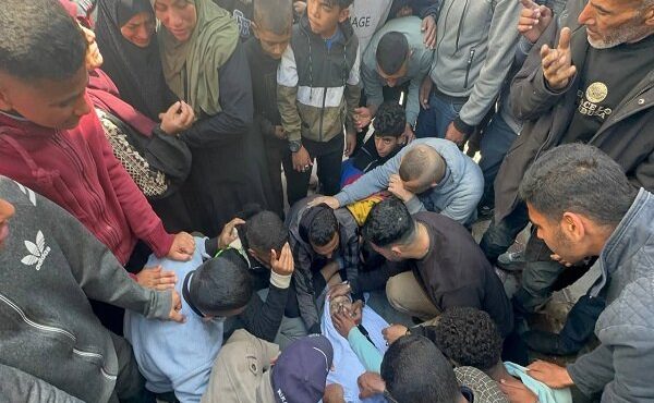 شهادت ۷۲ فلسطینی دیگر در غزه/ شمار شهدا به ۳۲ هزار و ۱۴۲ نفر رسید شهادت ۷۲ فلسطینی دیگر در غزه/ شمار شهدا به ۳۲ هزار و ۱۴۲ نفر رسید