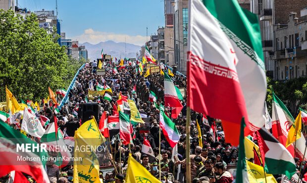 حماسه ای دیگر رقم خورد/ شکوه حضور ایرانیان در راهپیمایی روز قدس حماسه ای دیگر رقم خورد/ شکوه حضور ایرانیان در راهپیمایی روز قدس