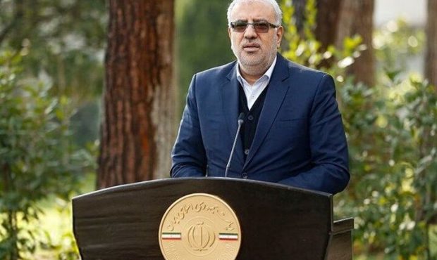 در سال جدید سوختگیری فقط با «کارت سوخت خودرو» انجام میشود در سال جدید سوختگیری فقط با «کارت سوخت خودرو» انجام میشود