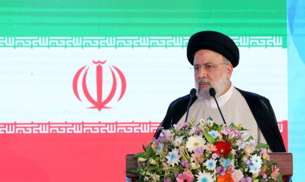 رییسجمهور: توجه به معلم «سرمایهگذاری برای کشور» است رییسجمهور: توجه به معلم «سرمایهگذاری برای کشور» است
