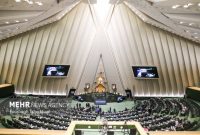 تعطیلات آخر هفته بی‌نتیجه ماند/ مخالفت با کاهش ساعت کاری زنان