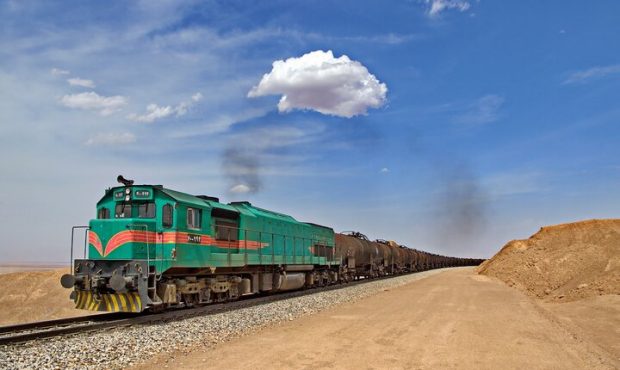 پیشفروش بلیت قطارهای مسافری خردادماه آغاز شد پیشفروش بلیت قطارهای مسافری خردادماه آغاز شد