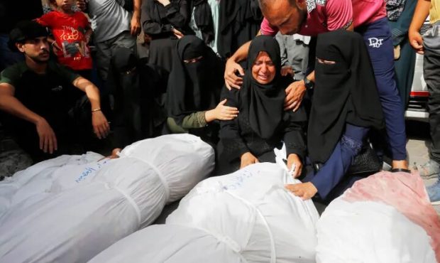 شهادت ۴۰فلسطینی دیگر در غزه/ شمار شهدا به ۳۷ هزار و ۱۲۴ نفر رسید شهادت ۴۰فلسطینی دیگر در غزه/ شمار شهدا به ۳۷ هزار و ۱۲۴ نفر رسید