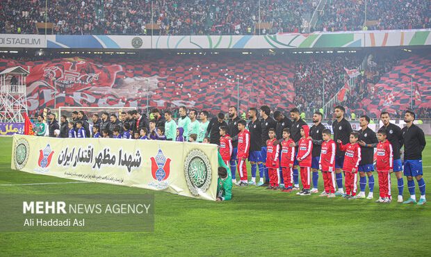 ترکیب پرسپولیس و استقلال برای دیدار با مس و پیکان اعلام شد ترکیب پرسپولیس و استقلال برای دیدار با مس و پیکان اعلام شد