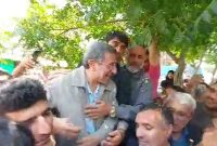 محمود احمدی نژاد در بازار تهران حضور یافت محمود احمدی نژاد در بازار تهران حضور یافت