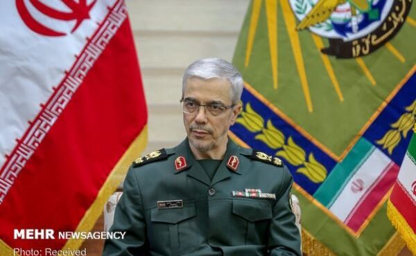 باقری به پزشکیان: برای همکاری با دولت آمادهایم باقری به پزشکیان: برای همکاری با دولت آمادهایم