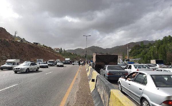 جاده کندوان به سمت تهران یکطرفه شد جاده کندوان به سمت تهران یکطرفه شد