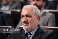 آماده واگذاری مدیریت خودروسازان هستیم