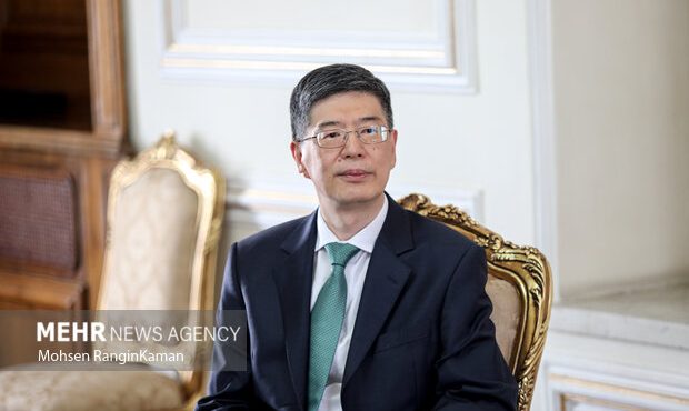 هیات چینی حاضر در مراسم تحلیف رئیسجمهور حامل پیام مهمی است هیات چینی حاضر در مراسم تحلیف رئیسجمهور حامل پیام مهمی است