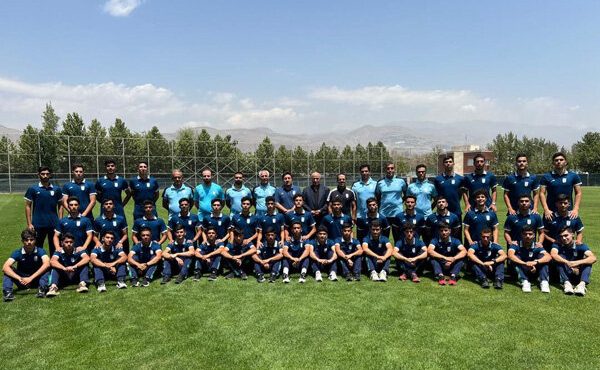 دیدار رییس فدراسیون با کادر فنی و بازیکنان تیم فوتبال نوجوانان دیدار رییس فدراسیون با کادر فنی و بازیکنان تیم فوتبال نوجوانان