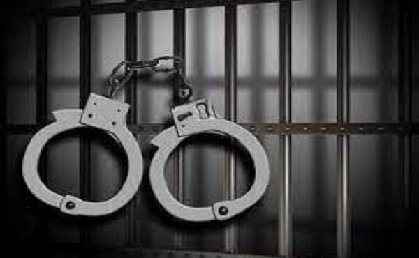بازداشت ۵ نفر از کارکنان پلیس در رابطه با پرونده فوت یک متهم بازداشت ۵ نفر از کارکنان پلیس در رابطه با پرونده فوت یک متهم