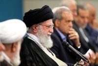 آقای رئیس جمهور برای انتخاب وزیران با من مشورت کردند آقای رئیس جمهور برای انتخاب وزیران با من مشورت کردند