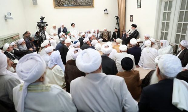 موضوع «امت اسلامی» به هیچ وجه نباید فراموش شود موضوع «امت اسلامی» به هیچ وجه نباید فراموش شود