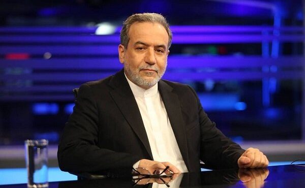 از نزدیک تمامی پایگاههای آمریکا را در منطقه رصد میکنیم از نزدیک تمامی پایگاههای آمریکا را در منطقه رصد میکنیم