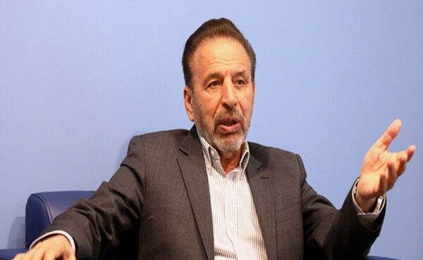 واعظی: دولت با تمام توان جلوی افزایش قیمتها را بگیرد واعظی: دولت با تمام توان جلوی افزایش قیمتها را بگیرد
