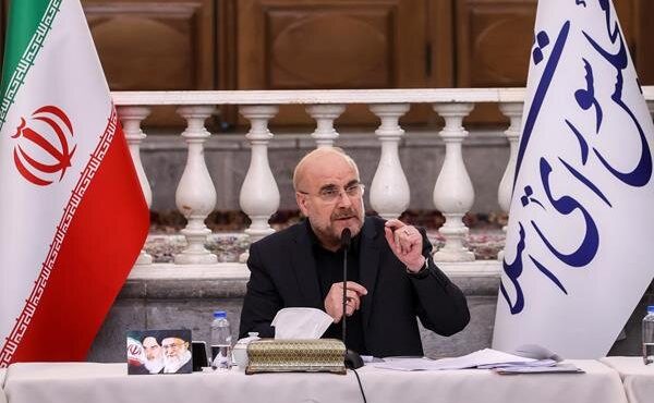 برد اقتصاد کشور باید به اندازه برد موشکهایمان باشد برد اقتصاد کشور باید به اندازه برد موشکهایمان باشد
