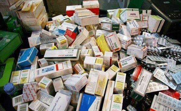 کشف داروهای قاچاق به ارزش ۲۰ میلیارد ریال در شیراز کشف داروهای قاچاق به ارزش ۲۰ میلیارد ریال در شیراز