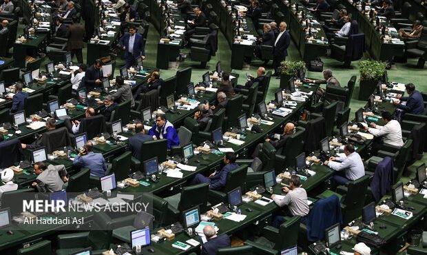 مصوبه مجلس برای نظارت بر عملکرد دهیاران مصوبه مجلس برای نظارت بر عملکرد دهیاران