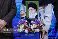 مزایده انگشتر اهدایی مقام معظم رهبری برای آزادی زندانیان