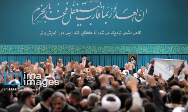 رهبر انقلاب: ایران برای مقابله با تهدیدهای سخت هیچ نگرانی ندارد رهبر انقلاب: ایران برای مقابله با تهدیدهای سخت هیچ نگرانی ندارد