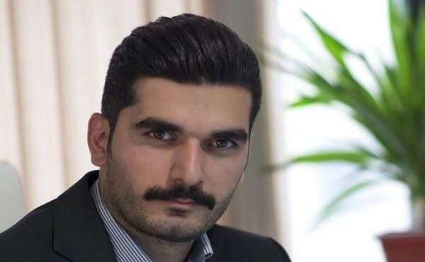 احمد نیا توئیت منتسب به خود در خصوص مذاکره با آمریکا را تکذیب کرد احمد نیا توئیت منتسب به خود در خصوص مذاکره با آمریکا را تکذیب کرد