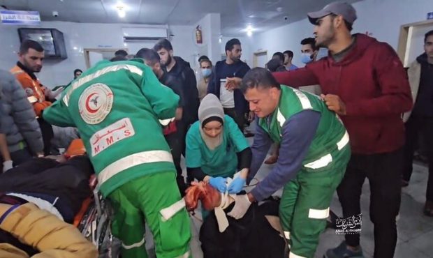 شمار شهدای غزه به ۵۲ هزار و ۶۱۵ و مجروحان به ۱۱۸ هزار و ۷۵۲ نفر رسید شمار شهدای غزه به ۵۲ هزار و ۶۱۵ و مجروحان به ۱۱۸ هزار و ۷۵۲ نفر رسید