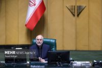 قالیباف رئیس مجلس ماند
