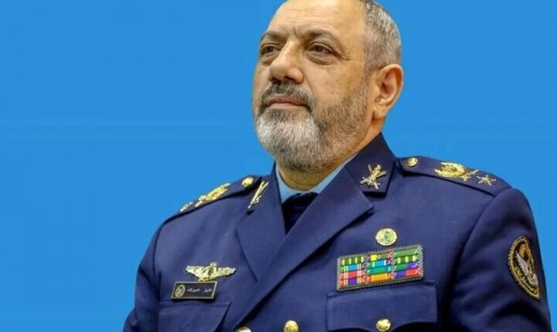 وزیر دفاع: به همه پایگاههای آمریکا در منطقه دسترسی داریم وزیر دفاع: به همه پایگاههای آمریکا در منطقه دسترسی داریم