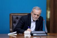پزشکیان: بهرام عکاشه تفکر علمی درباره زلزله را ترویج داد