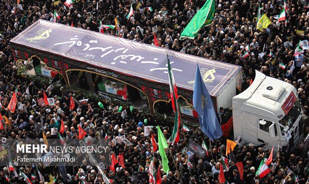 تشییع پیکر ۶۰ شهید اقتدار در تهران؛ تجلی وحدت و استکبارستیزی در محرم تشییع پیکر ۶۰ شهید اقتدار در تهران؛ تجلی وحدت و استکبارستیزی در محرم