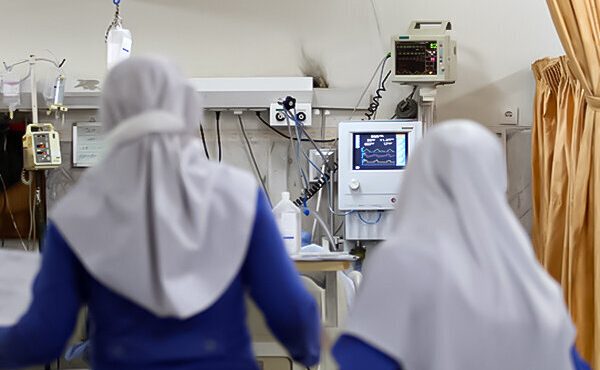 پرستاران مثل دوران «کرونا» فراموش نشوند! پرستاران مثل دوران «کرونا» فراموش نشوند!